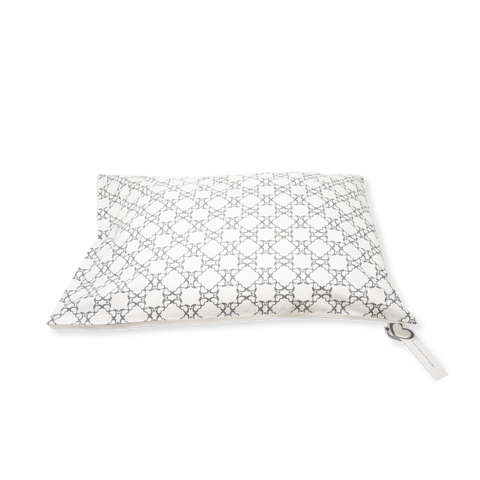 Junior Cushion (Kid’s pillow) – Quatrefoil