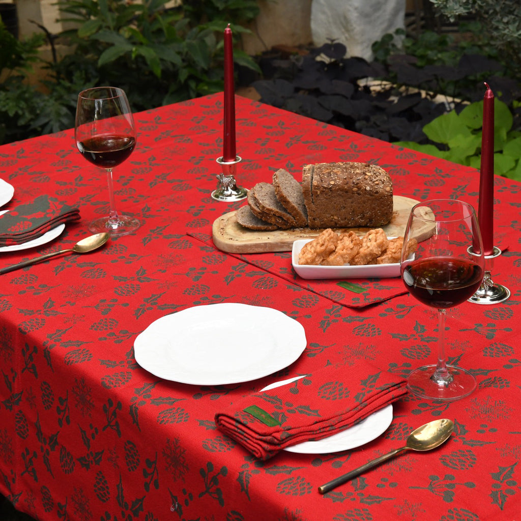 Table Cloth Happy Holly