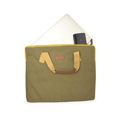 Laptop Sleeve / Bag - Wild Griffon